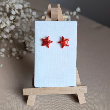 Świąteczne czerwone gwiazdki - Ręcznie robione kolczyki z modeliny