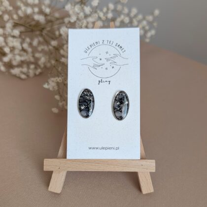 Czarny owalny marmurek - Ręcznie robione kolczyki z modeliny