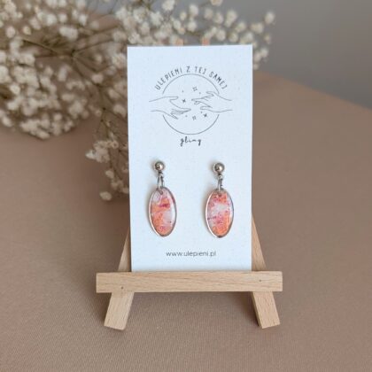 Różowo-koralowy owal wiszący - Ręcznie robione kolczyki z modeliny