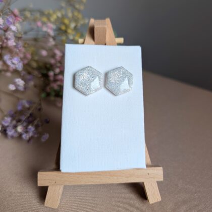 Sztyfty z holo brokatem 1 - Ręcznie robione kolczyki z modeliny