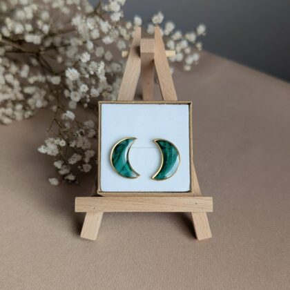 Księżycowe zielone sztyfty - Ręcznie robione kolczyki z modeliny