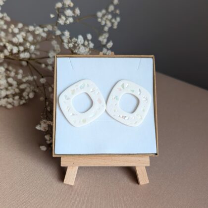 Perłowy poranek - Ręcznie robione kolczyki z modeliny