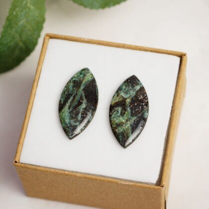 Emerald Nebula - eleganckie kolczyki łezki